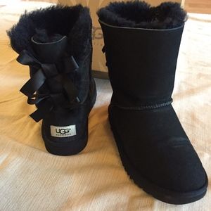 Bailey Bow UGGs